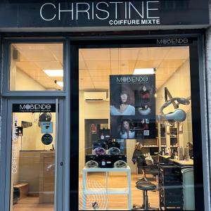 Photos de Christine a coiffure soumises par les membres 