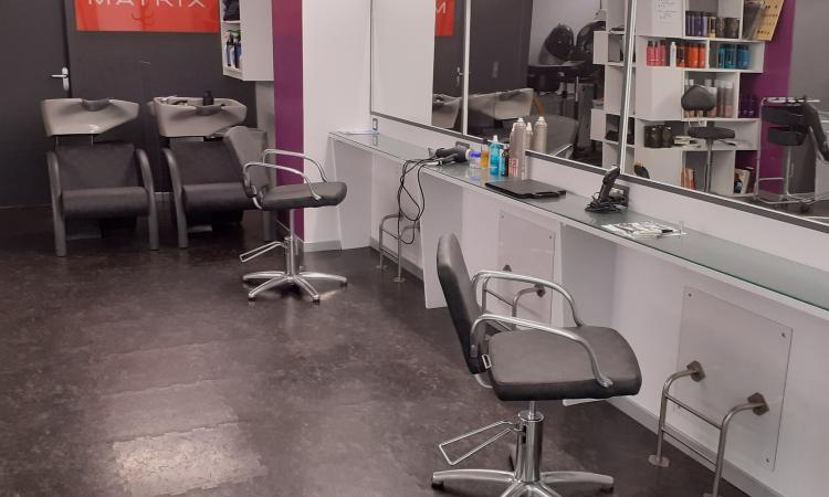 Coiffeur ONDU LIGNE Lalouvesc