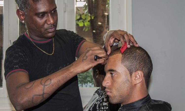 Le coiffeur des footballeurs