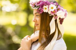 le printemps avec ces coiffures florale